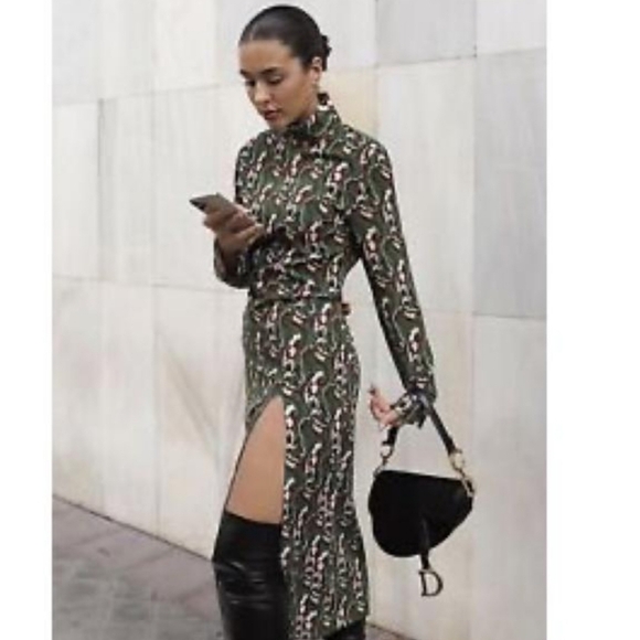 Zara Green Printed Slit Midi Night Out Dress Size Small - Picture 2 of 15